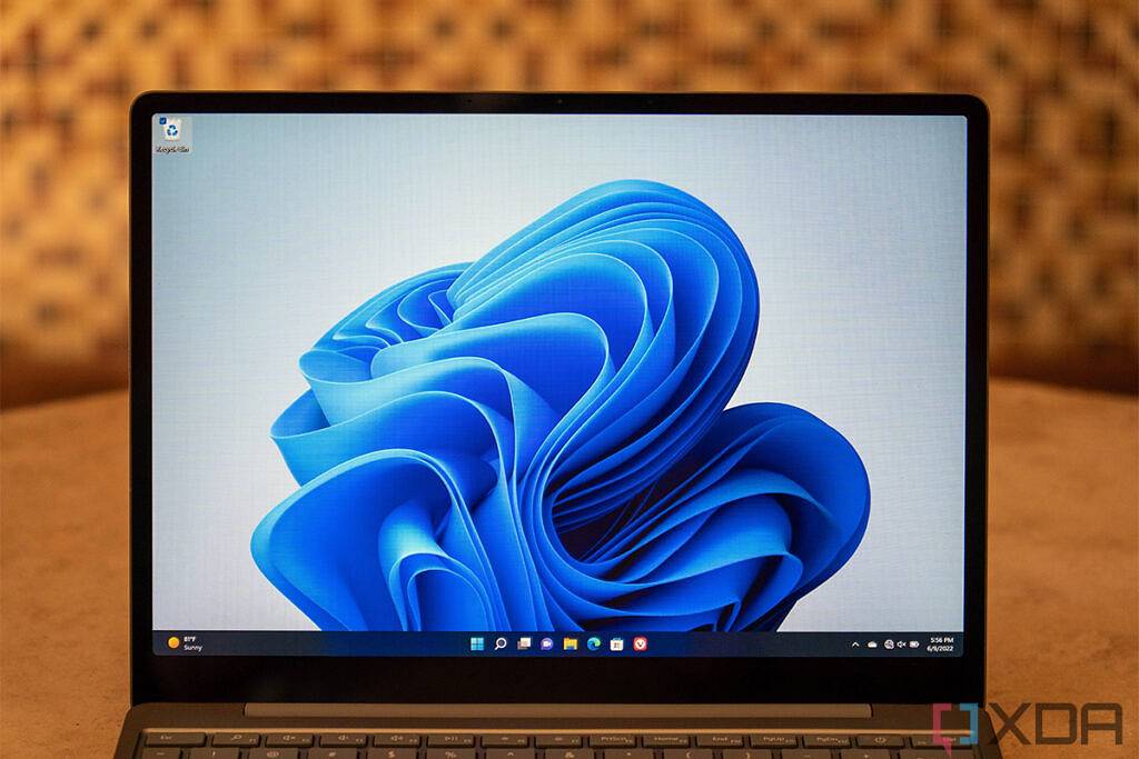 Surface-Laptop-Go-2-10-1024x683-1