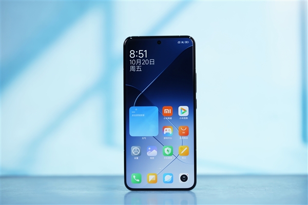 揭秘小米14 Pro屏幕之谜：材料专家的合作揭示