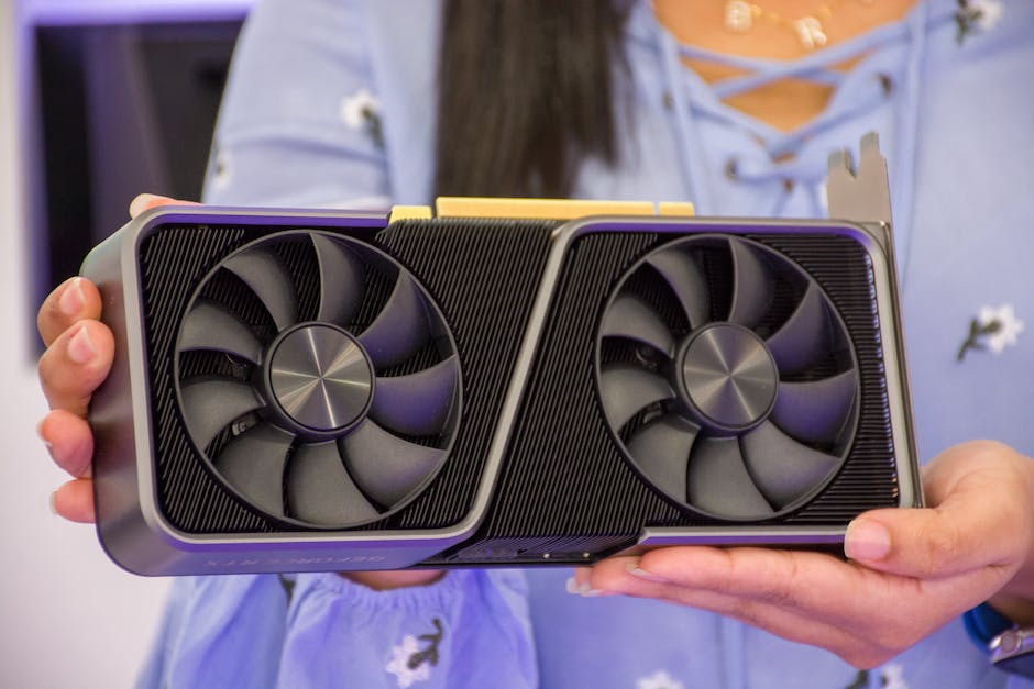 英伟达加强对日本厂商的 GPU 供应，并与软银等公司合作开发生成式 AI