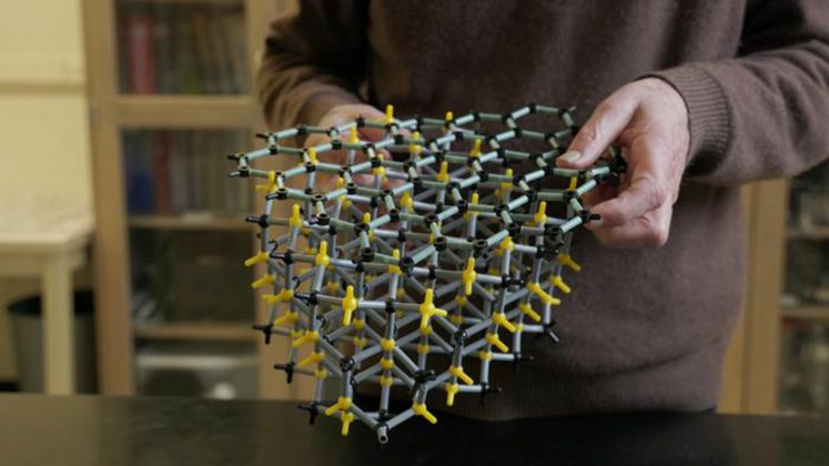 首个石墨烯制成的功能半导体问世,天津大学团队承担主要研究与攻关