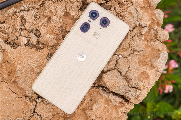 联想即将发布AI新品：moto X50 Ultra搭载“联想小天”智能体