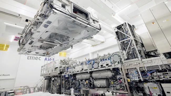 三星被曝最快 2024 年底前开始安装首台 ASML High-NA EUV 光刻机