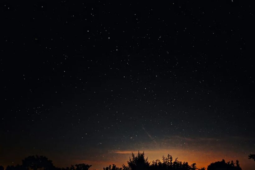 夏天夜晚拍不到银河，可以试试拍摄这几个星空主题