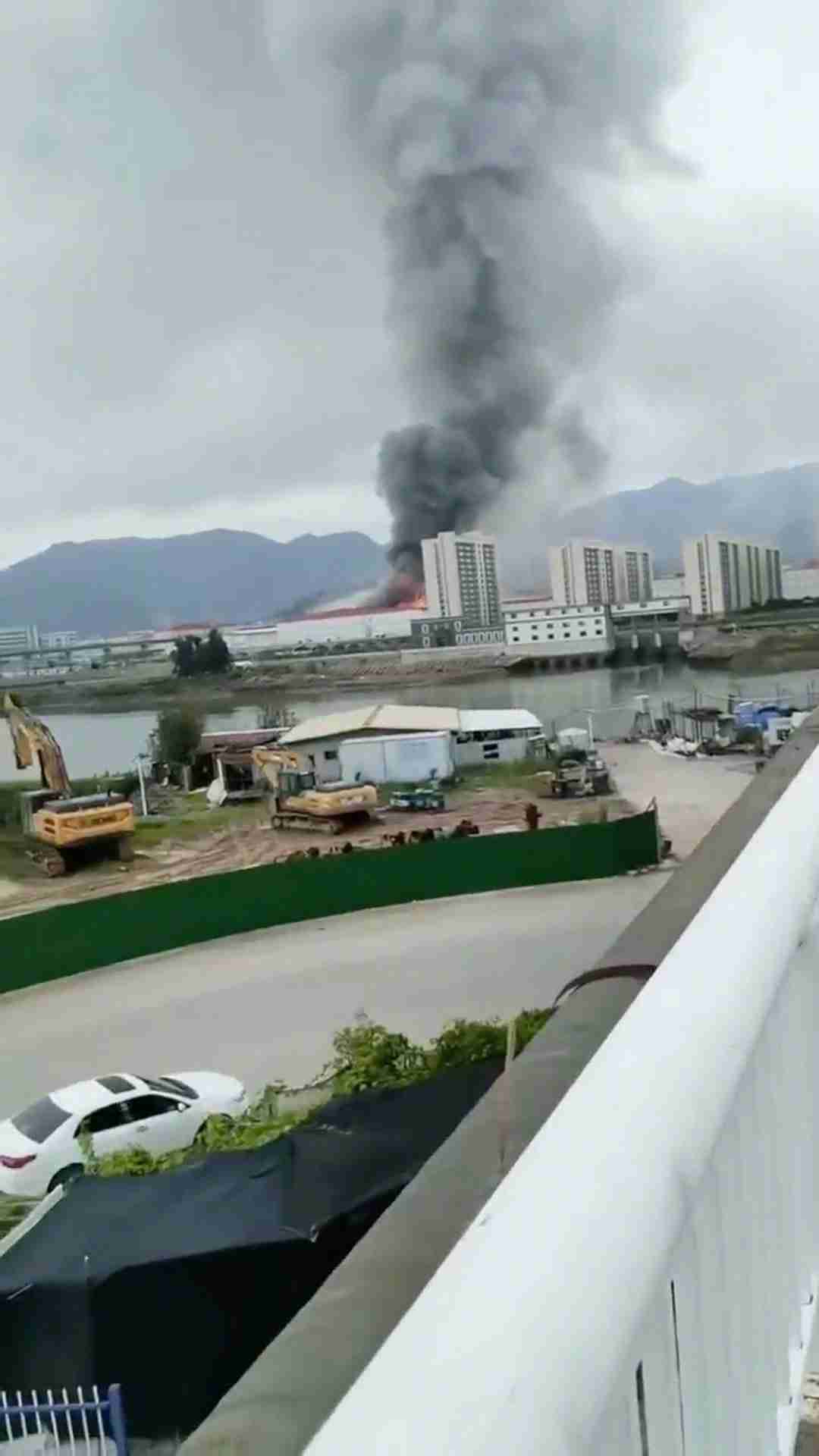 宁德市应急管理局：已在宁德时代生产基地灭火，现场目前无人伤亡