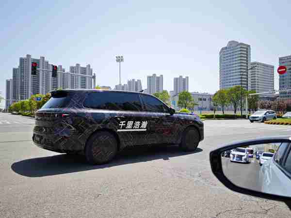 吉利银河全新旗舰SUV谍照曝光 搭载千里浩瀚 售价20万起？