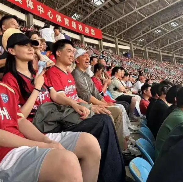 李想：我爱人是茅侃侃介绍的 对于他的离开我非常非常难过