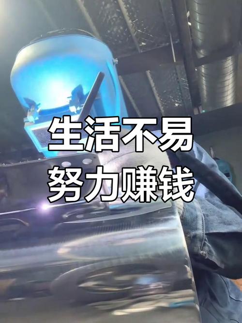 AI怎么赚钱最快工具推荐 AI赚钱详细步骤一学就会
