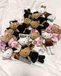 哪里可以找到黑皮长腿helloketty