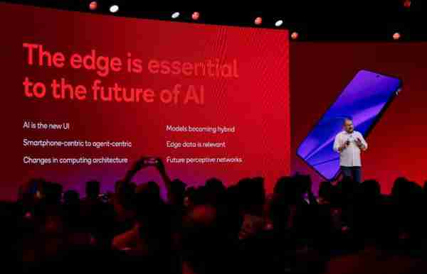 高通安蒙谈未来愿景：让AI真正无处不在