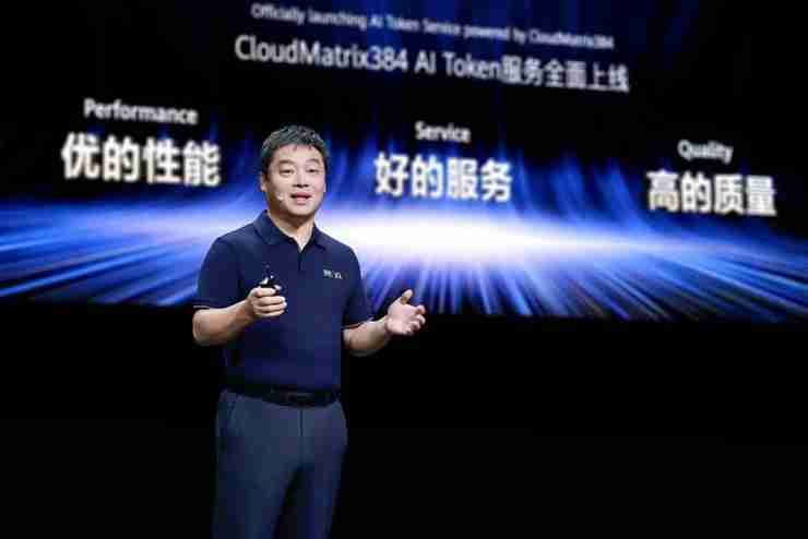 谁在重新定义 AI 云？