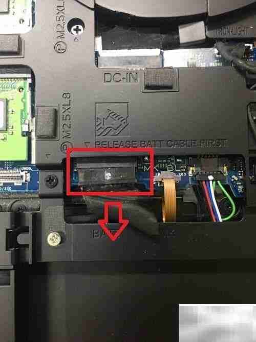 Alienware 17 R4拆机详解