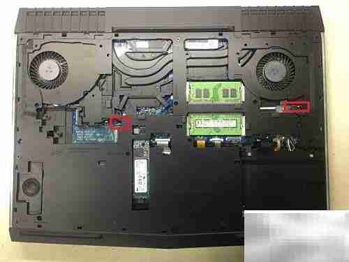 Alienware 17 R4拆机详解