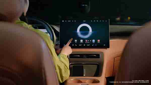 鸿蒙智行问界M7、尚界H5发布  真人感小艺超能干