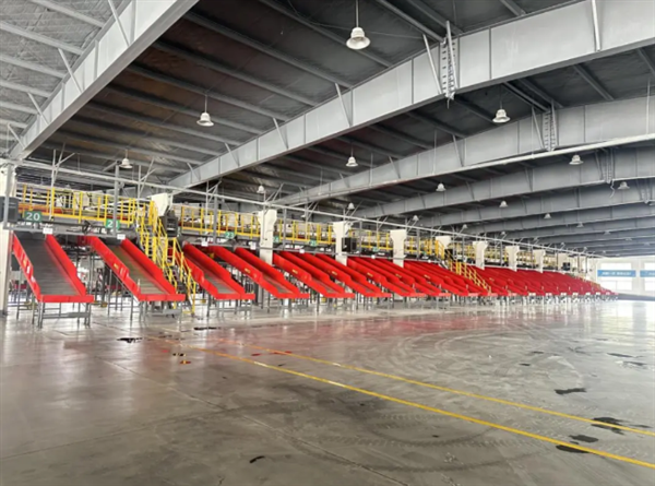 顺丰成立首个阳澄湖大闸蟹智能转运中心:单日40万件产能翻倍