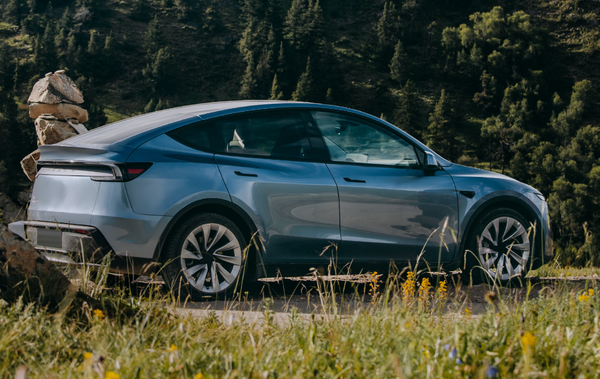 9月中国豪华汽车品牌新车销量：特斯拉奥迪鸿蒙居前三