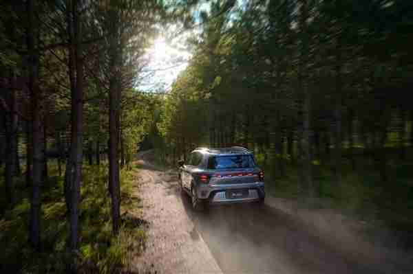 尺寸超奔驰GLB！smart精灵#5 EHD上市：使用吉利雷神混动