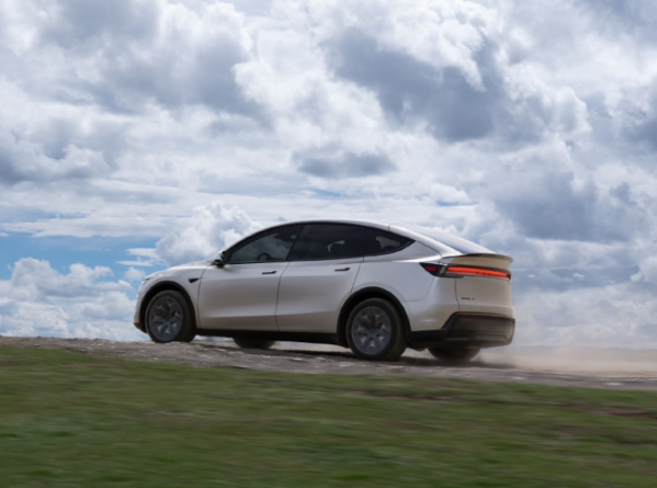 2025年10月1日至12日全国批发54.6万辆 同比下降11%