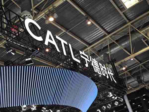 宁德时代赚走185亿 车企却不想再给“宁王”打工了