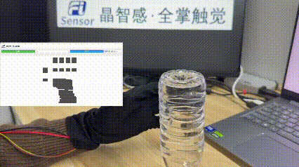 晶智感发布业界首款机器人高密度织物触觉感知手套，兼具耐水洗特性