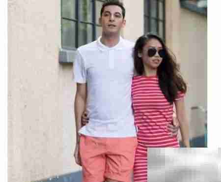 Old Navy情侣装甜蜜上线