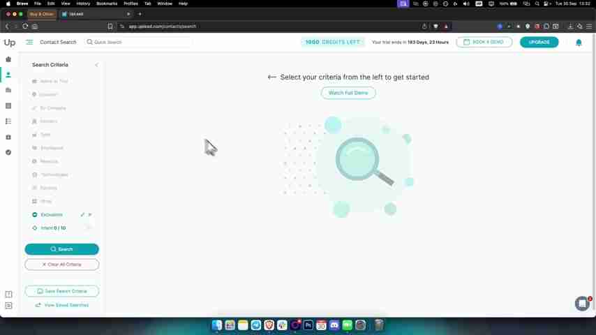 利用AI在五分钟内高效生成潜在客户：UpLead深度教程