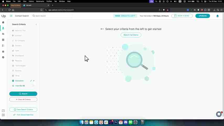 利用AI在五分钟内高效生成潜在客户：UpLead深度教程