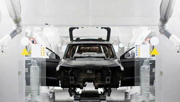 AI热潮下的隐忧：存储芯片短缺正冲击电动汽车产业