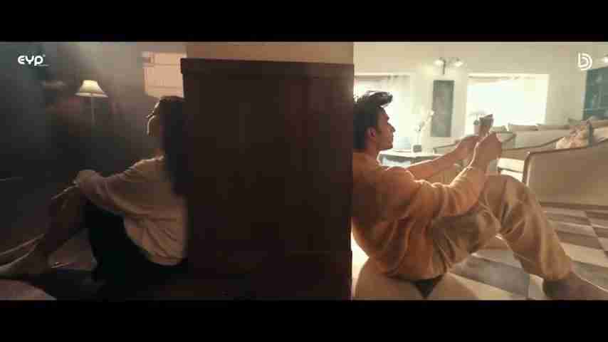 怀旧与现代:复古风情在当代音乐MV中的魅力