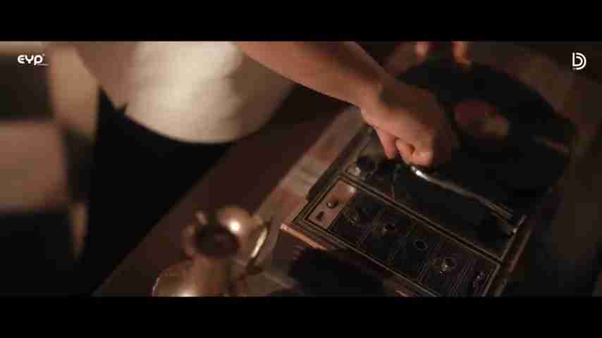 怀旧与现代:复古风情在当代音乐MV中的魅力