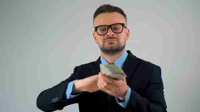 域名抢注与域名投资:新手指南,教你在线赚钱