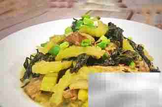 紫苏苦瓜焖肉做法