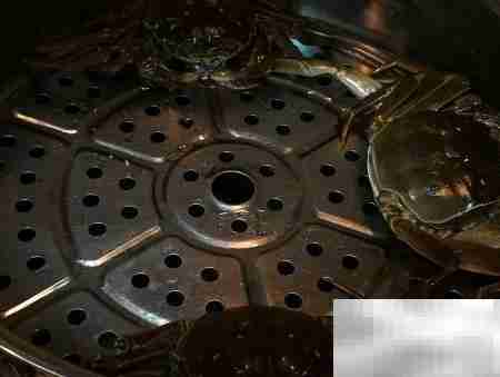 清蒸河蟹，秋日美味正当时