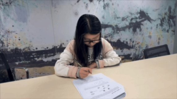 香港科技大学教授测试使用 AI 眼镜进行考试作弊