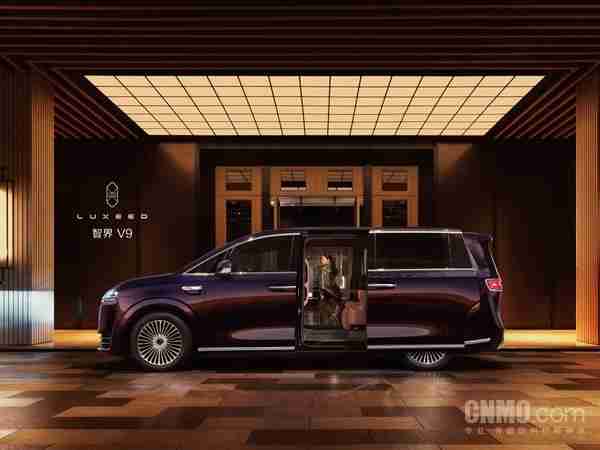 智界V9黑科技再进阶？车灯猜想揭示智界V9新维度