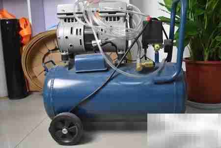 集装箱充气袋充气方法