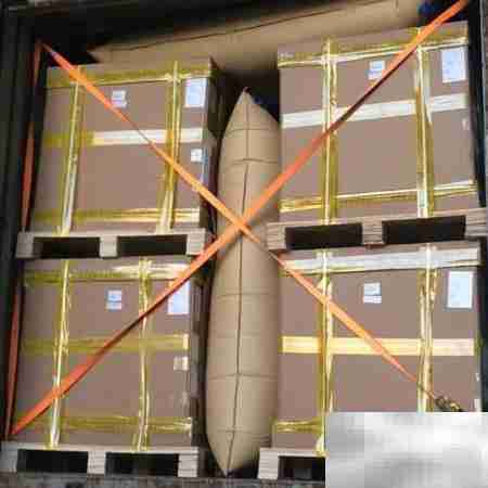 集装箱充气袋充气方法