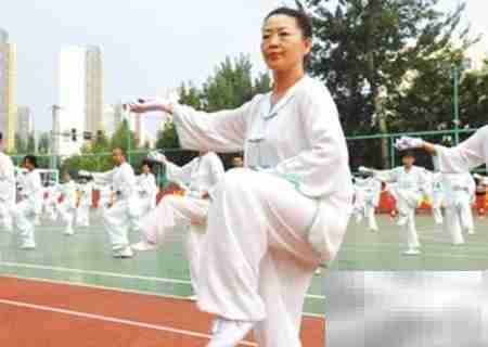 中老年人适宜的运动推荐