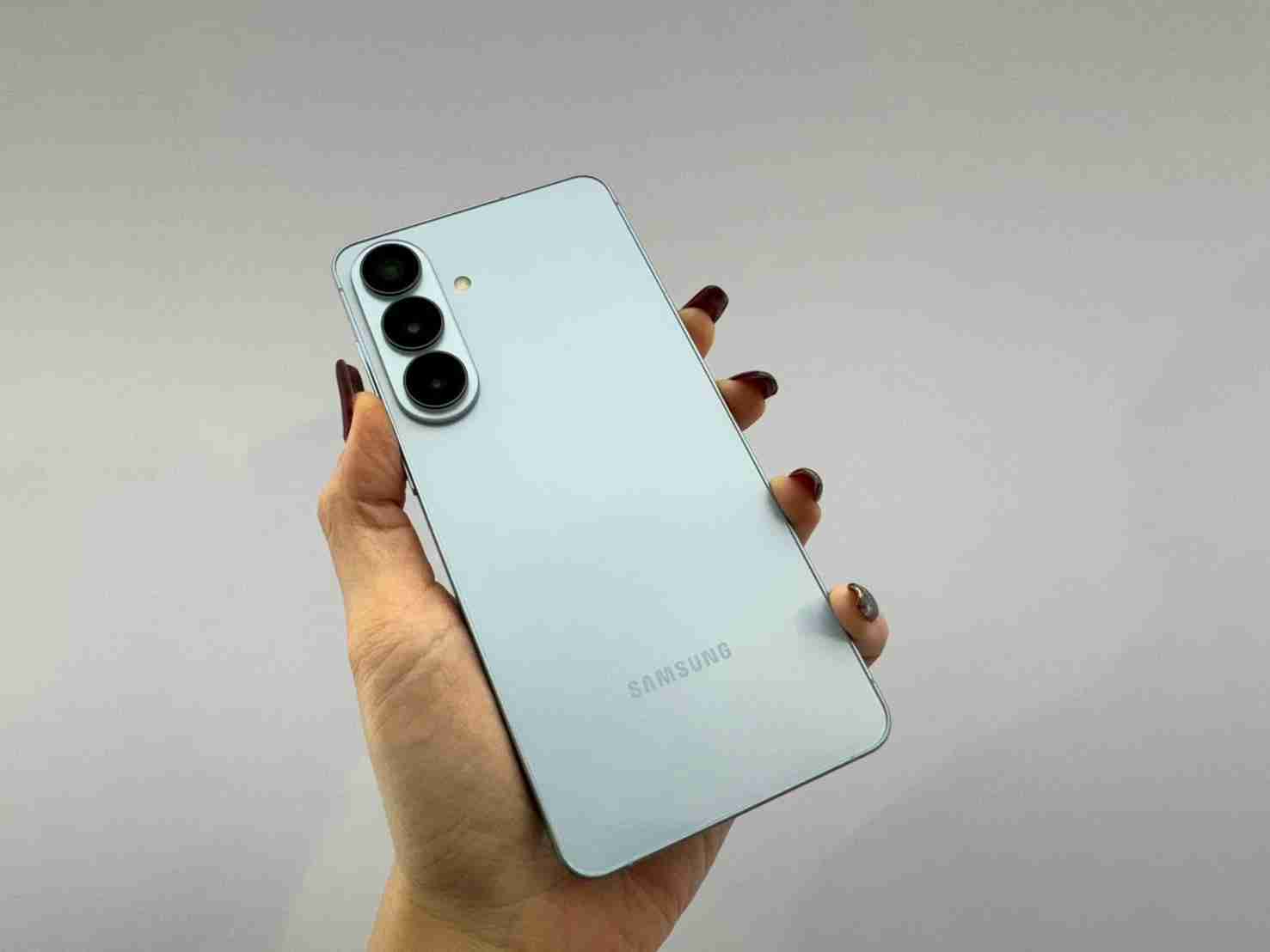 省下六千块云台费!三星S26暴力实测神功能「水平锁定」成手抖救星