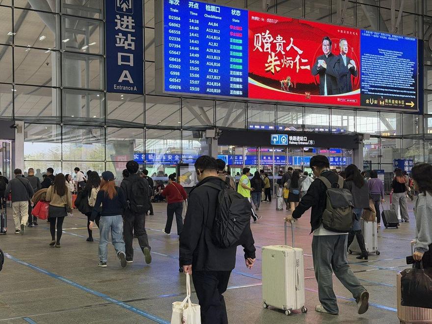 务工人员零散订票攻略：一个人也能提前预约春运火车票吗？